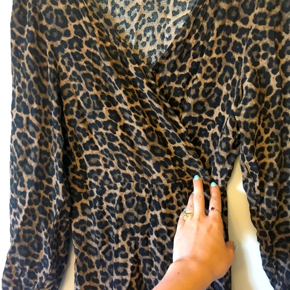 H&M leopard print wrap dress - Picture 2 of 3